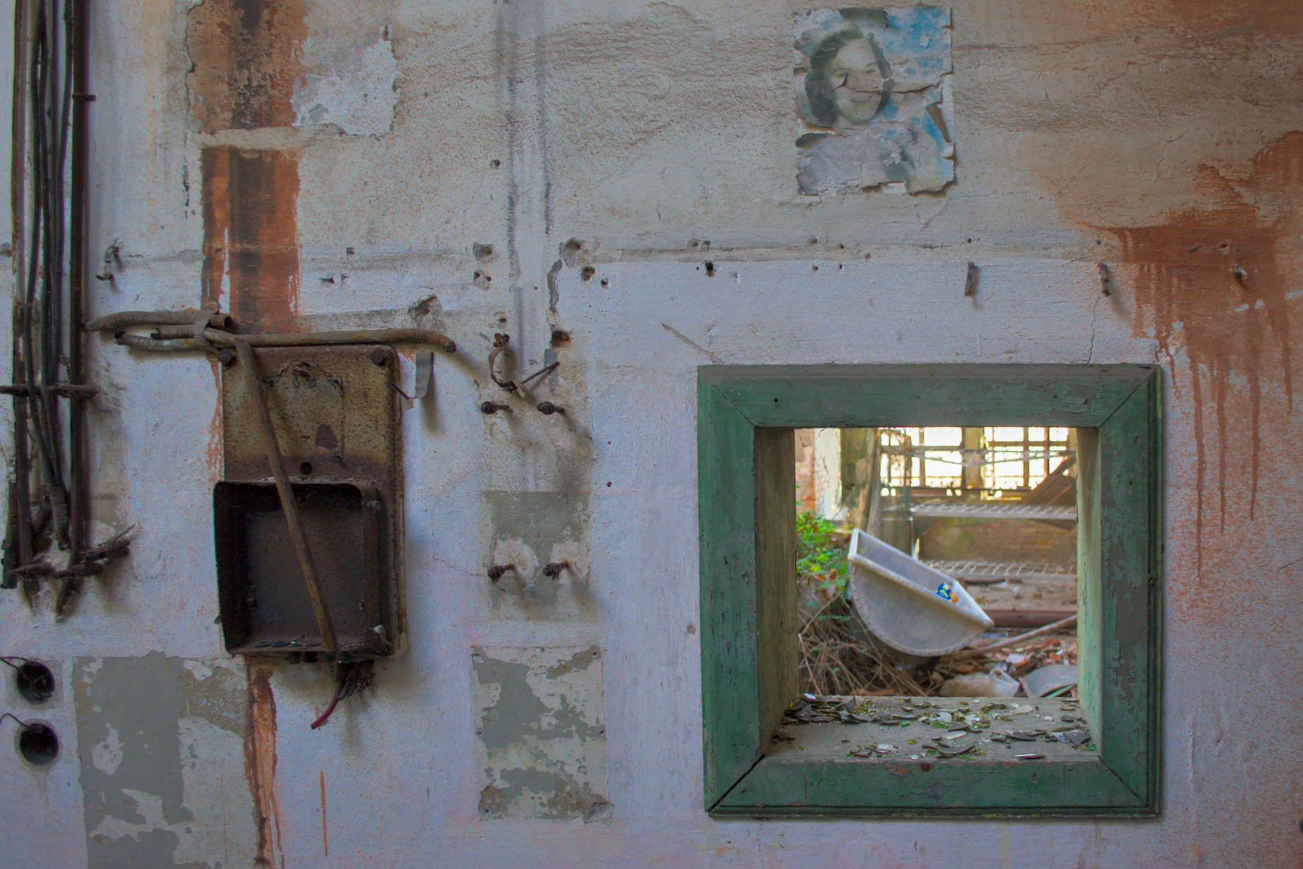 Poveglia - a view of the laundry from the heating central